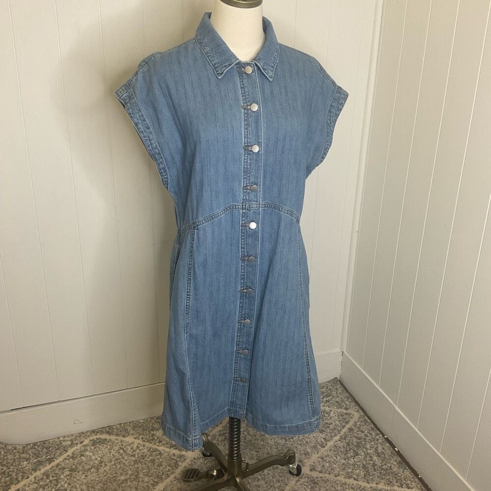 Brand New Universal Thread Women's Medium Blue Button Down Denim Midi Dress